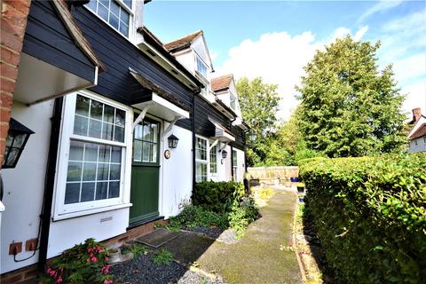 2 bedroom terraced house to rent, Cage End, CM22