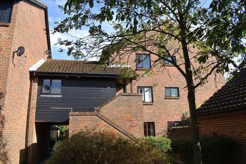 undefined, Deerhurst Close, Feltham, TW13