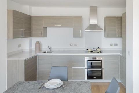 2 bedroom flat to rent - Solomon Way, London E1