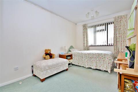 18b Cobbetts Walk, Bisley, Woking, GU24 9DT
