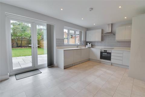 3 bedroom detached house to rent, Trident Road, Hertfordshire WD25