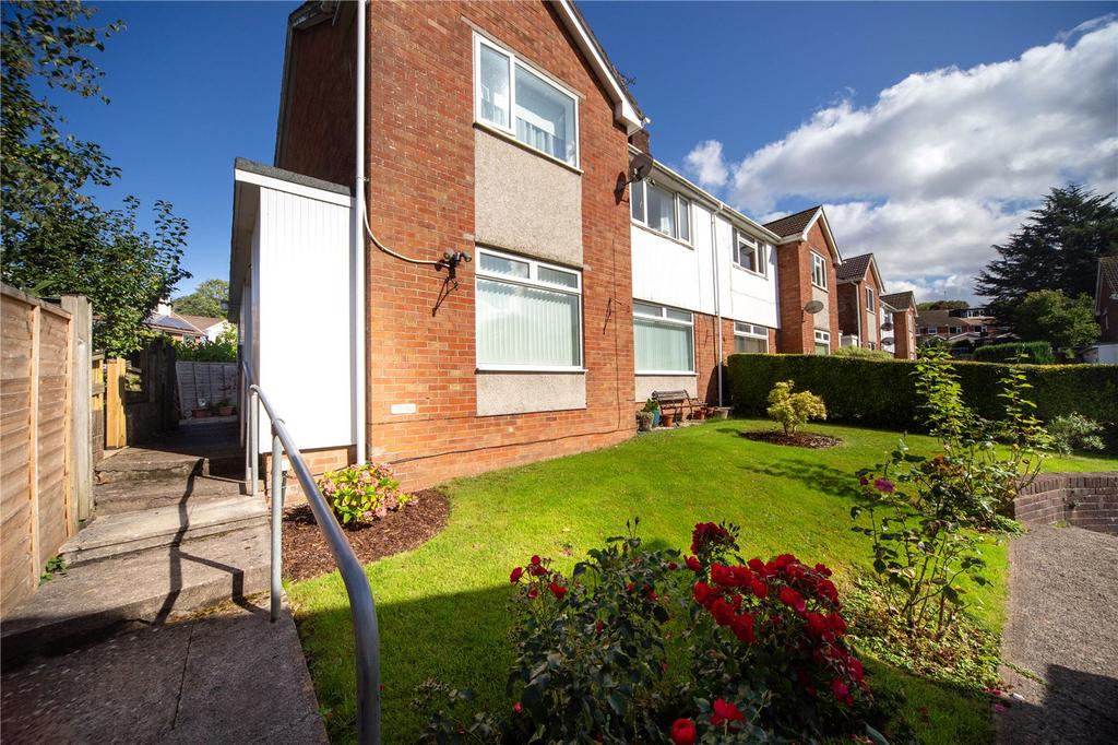 Manitoba Close, Lakeside, Cardiff, CF23 2 bed semidetached house for