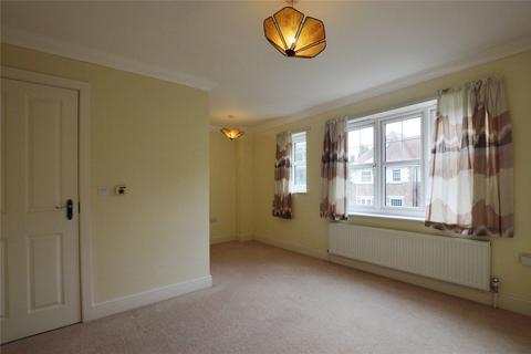 3 bedroom terraced house to rent, Claremont Avenue, Woking, Surrey, GU22