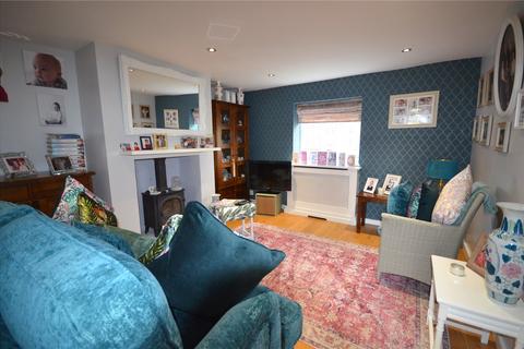 2 bedroom semi-detached house for sale, Badshot Lea Road, Badshot Lea, Farnham, Surrey, GU9