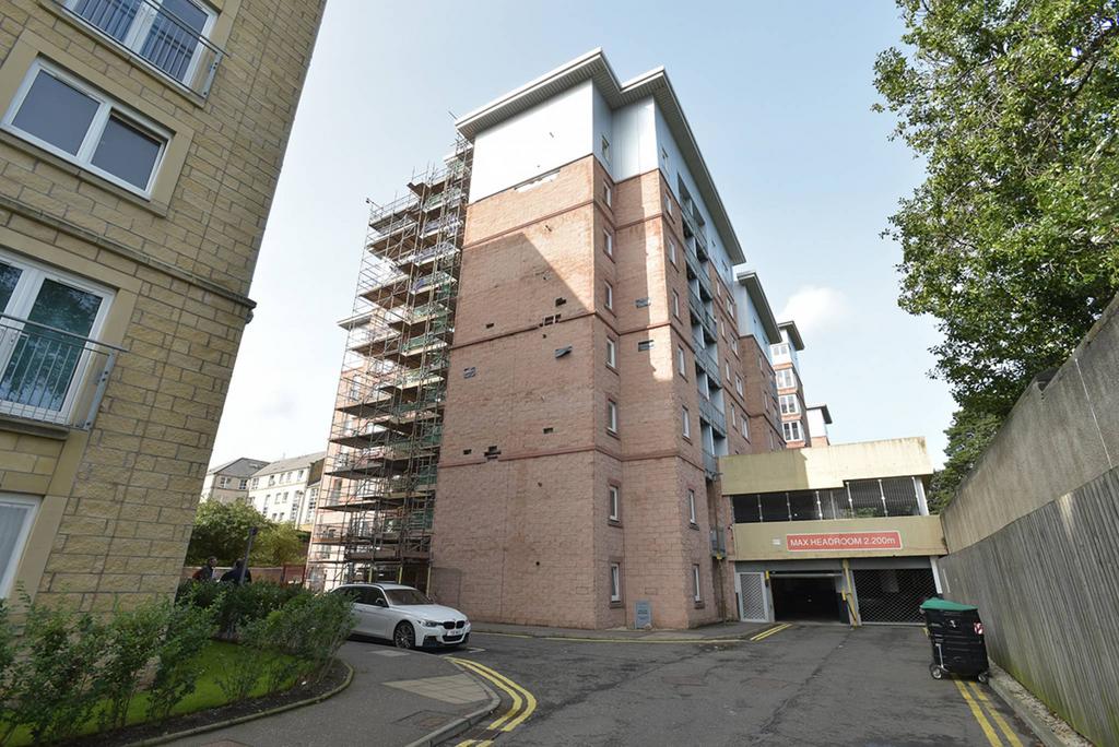 Flat 9, 3 North Pilrig Heights, Edinburgh, EH6 5FF 2 bed flat for sale