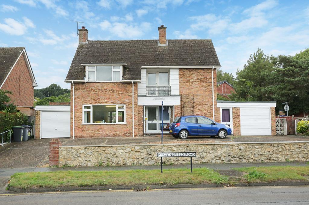 Beaconsfield Road, Canterbury, CT2 4 bed detached house for sale £650,000