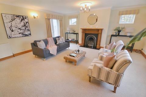 2 Copse Road, Verwood, BH31 6HB