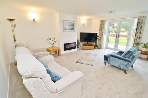 3 bedroom bungalow for sale - Lancaster Drive, Verwood, Dorset, BH31