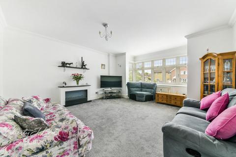 69 Guibal Road, London, SE12 9LY