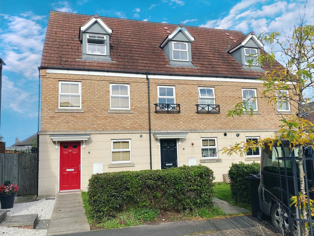 Kedleston Road, Grantham, NG31 3 bed townhouse for sale £215,000