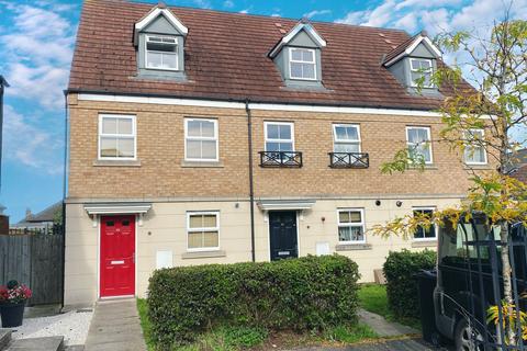 3 bedroom townhouse for sale, Kedleston Road, Grantham, NG31