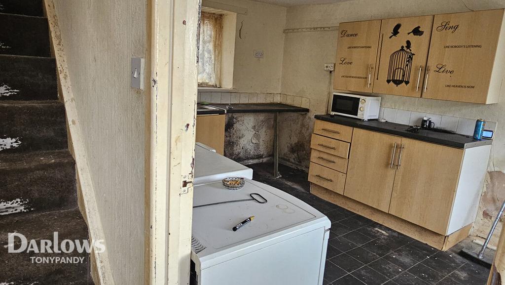 High Street, Gilfach Goch, Porth CF39 8 2 bed terraced house for sale