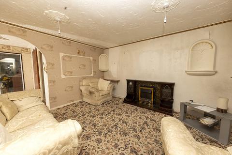 3 bedroom detached house for sale - Westmead Drive, Oldbury, West Midlands, B68
