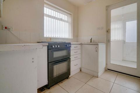 3 bedroom semi-detached house for sale - Beaver Hill Road, Sheffield, South Yorkshire, S13 9QB