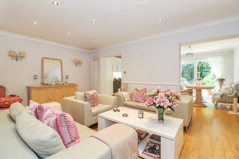 73 Heath Road, Beaconsfield, HP9 1DG