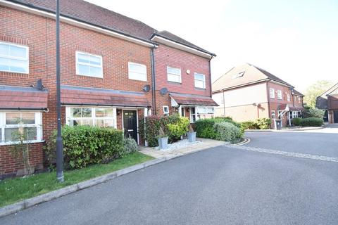 4 bedroom house to rent - Benjamin Lane, Wexham, Slough, Berkshire, SL3