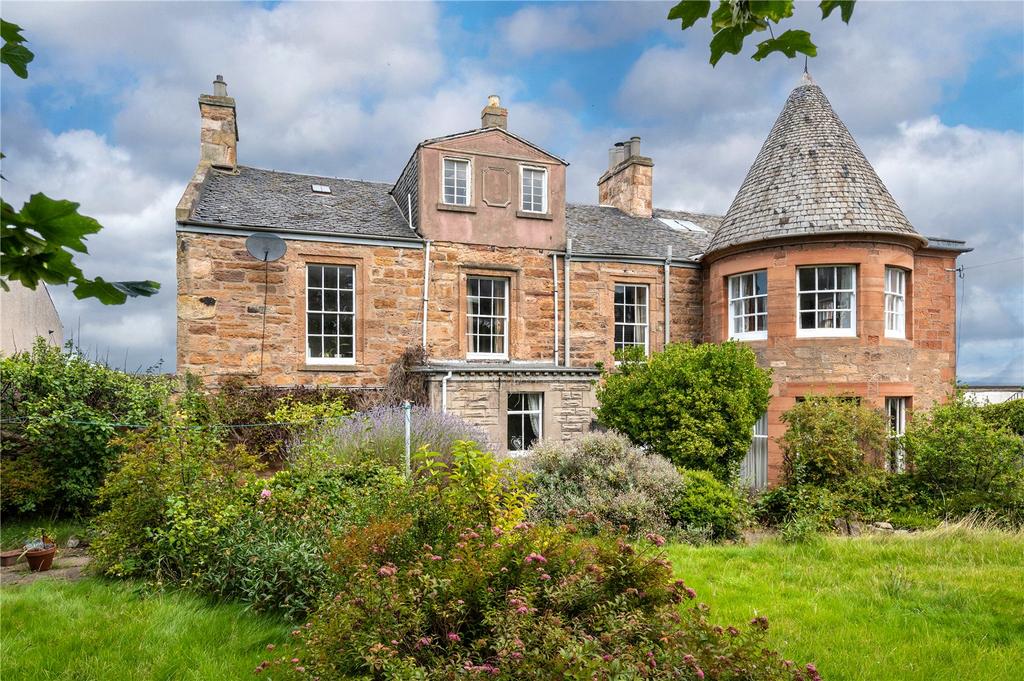 Upper Flat, Walford House, 228 High Street, Prestonpans, East Lothian