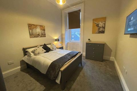 5 bedroom flat to rent, Sauchiehall Street, Glasgow