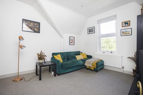 2 bedroom flat for sale, South Croydon CR2