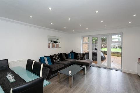 3 bedroom terraced house for sale, Hoopers Mews, School Lane, Bushey, Hertfordshire, WD23