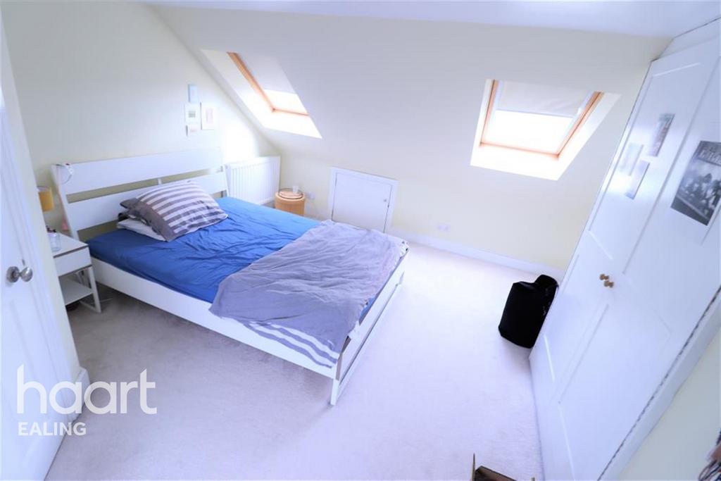 Leighton Road, West Ealing W13 2 bed flat to rent £2,097 pcm (£484 pw)