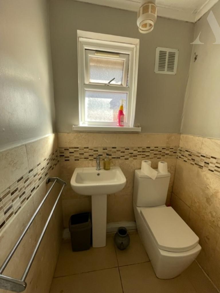 291 bromford road seperate wc