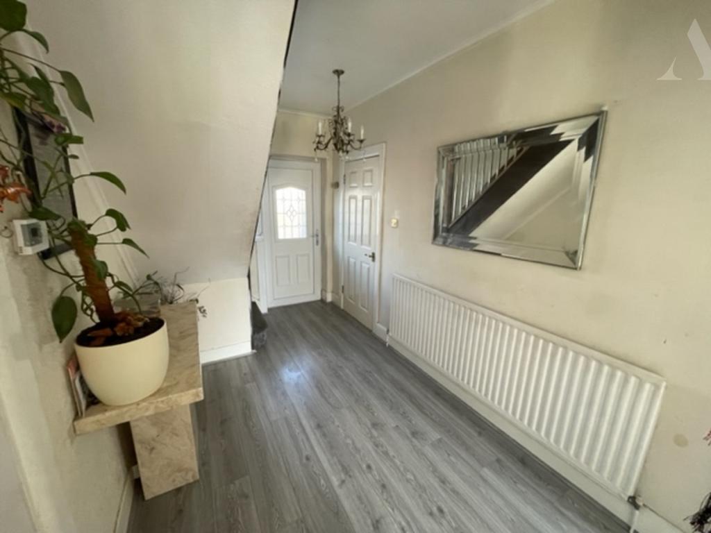 291 bromford road hallway