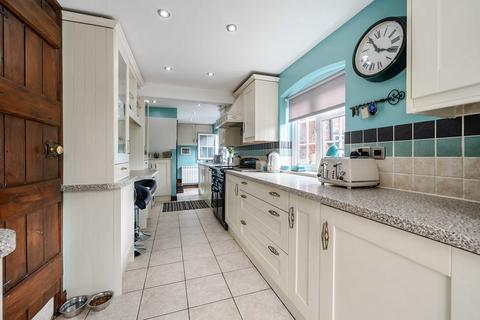 3 bedroom semi-detached house for sale, Clows Top, Kidderminster