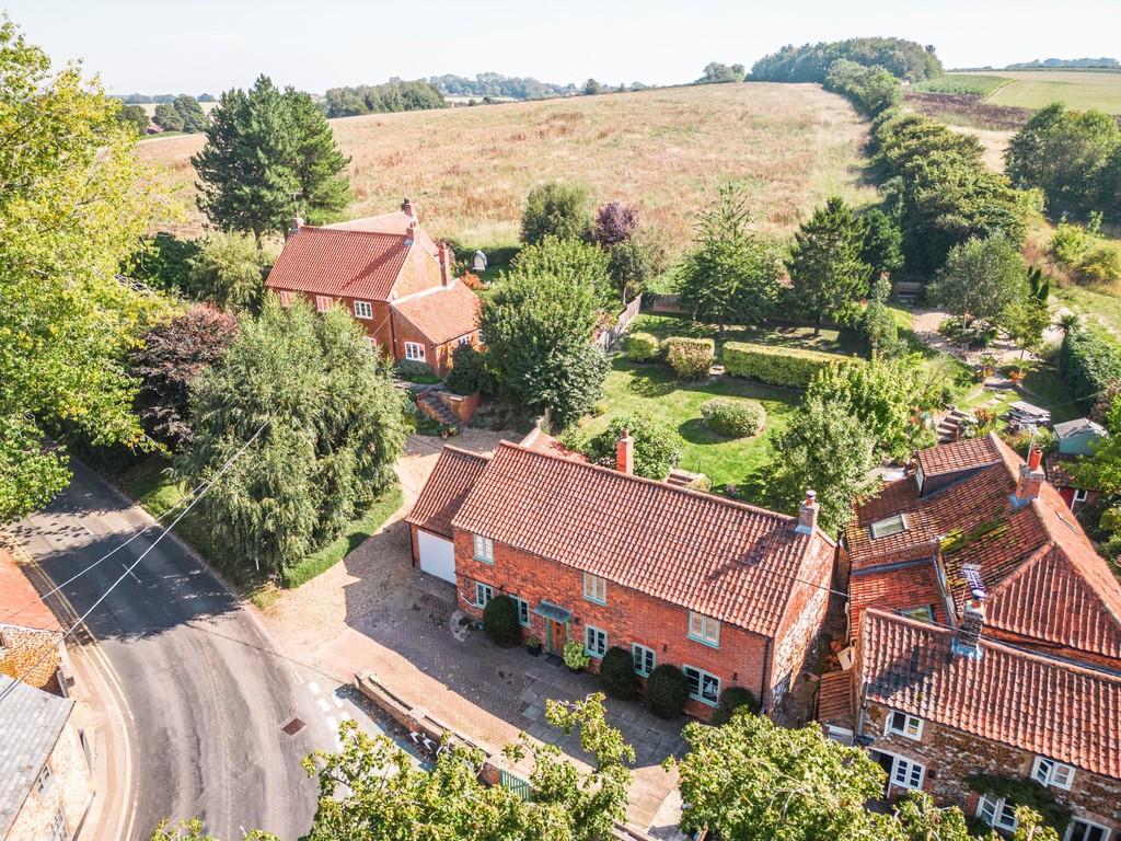 Sedgeford 3 bed detached house for sale £625,000