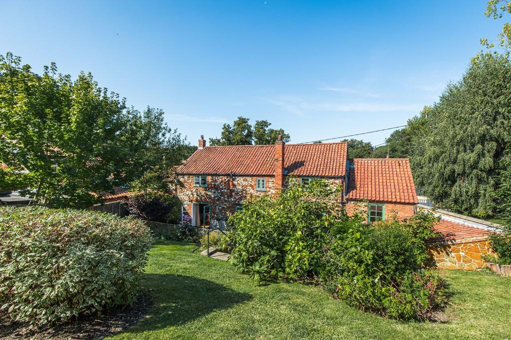 Sedgeford 3 bed detached house for sale £595,000