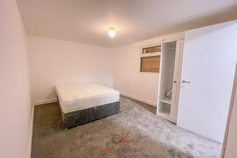 undefined, Shoreditch High Street, London  E1