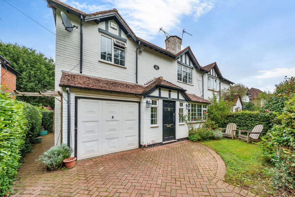 Hay Lane, Fulmer, Buckinghamshire, SL3 4 bed semidetached house for