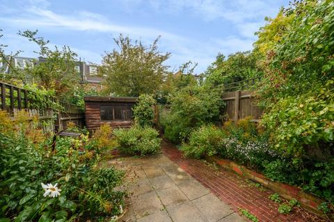 93 Stuart Road, London, SW19 8DJ
