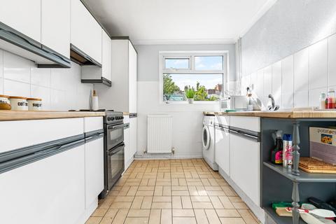15 Andrews Road, Cardiff, CF14 2JN