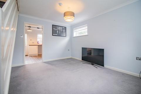 33 Bryn Derwen, Radyr, Cardiff, CF15 8SW