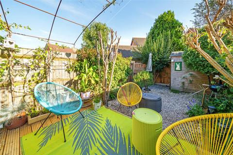 40 Weldon Drive, West Molesey, KT8 2NT