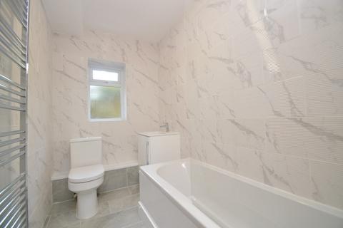 196b Burrage Road, London, SE18 7JU
