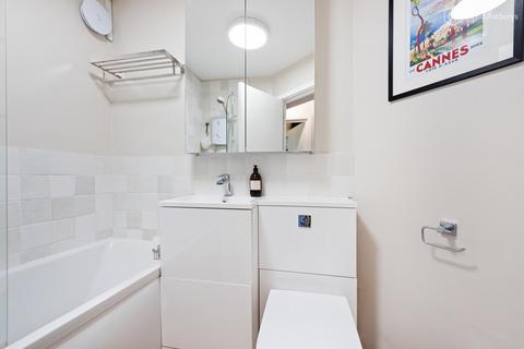 Flat 307, Waterloo Gardens Milner Square, London, N1 1TY