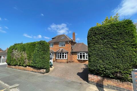 4 Fernhill Road, Solihull, B92 7RS