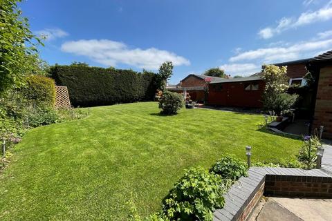 4 Fernhill Road, Solihull, B92 7RS