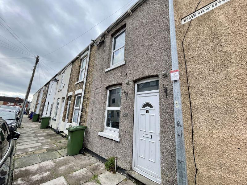 EDWARD STREET, CLEETHORPES 3 bed terraced house £95,000