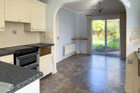 2 bedroom detached bungalow for sale - Stable Field, Elmer Sands