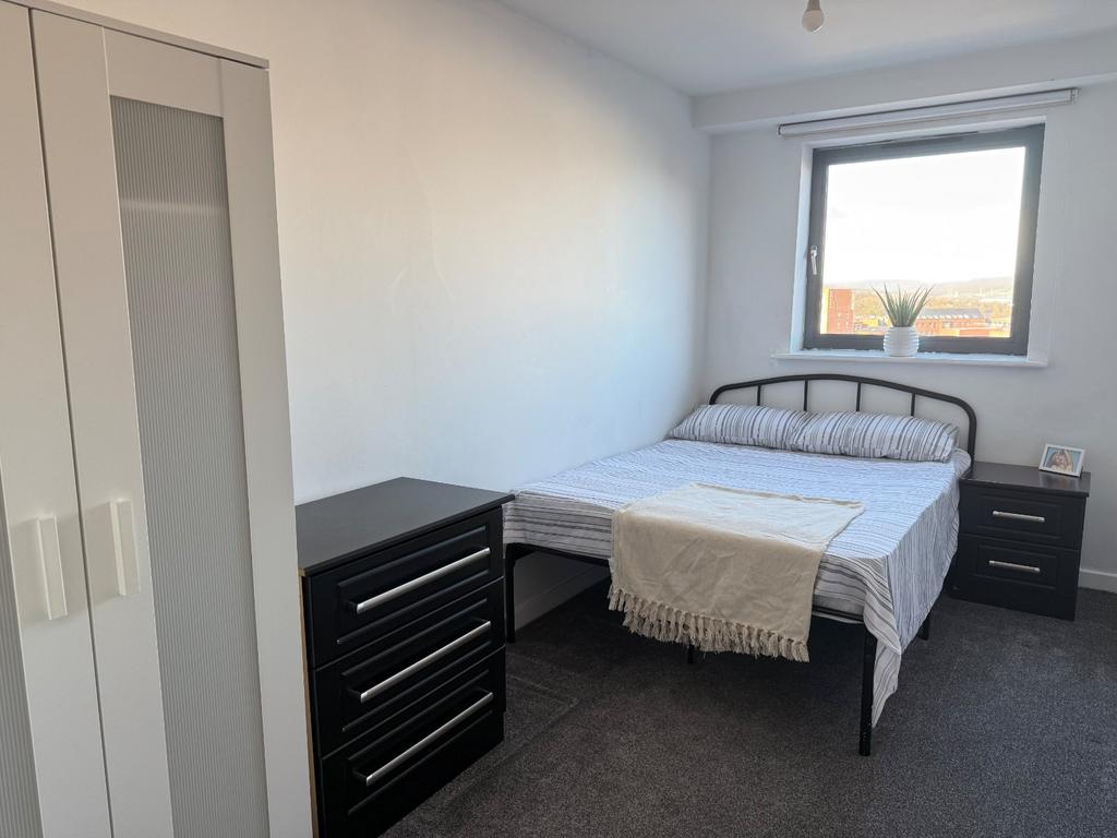 Apartment in South Yorkshire - View 5