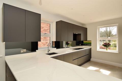 4 bedroom detached house for sale - The Hollies, off School Lane, Hartford