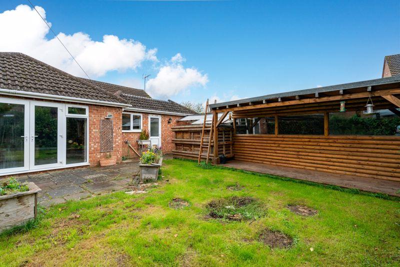 Adstone Road, Caddington 2 bed detached bungalow for sale £459,950