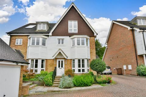 4 bedroom semi-detached house for sale, Lillymonte Drive, Rochester, Kent