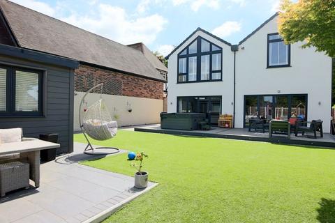 5 bedroom detached house for sale - Sunny Hollow, May Bank