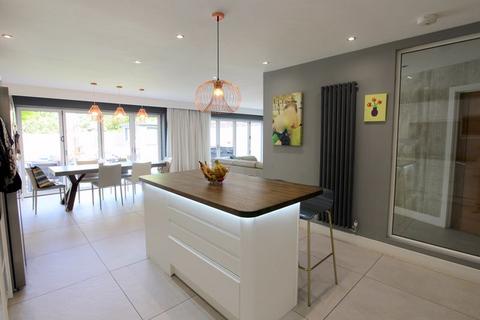 5 bedroom detached house for sale - Sunny Hollow, May Bank