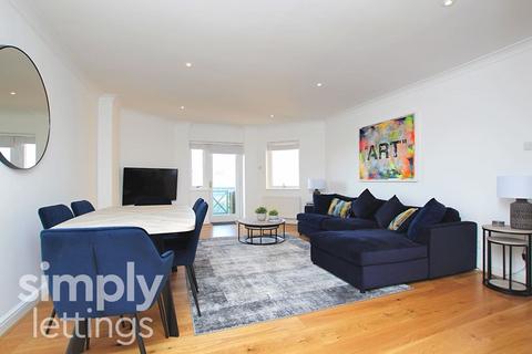 3 bedroom flat to rent, Kingsway, Hove