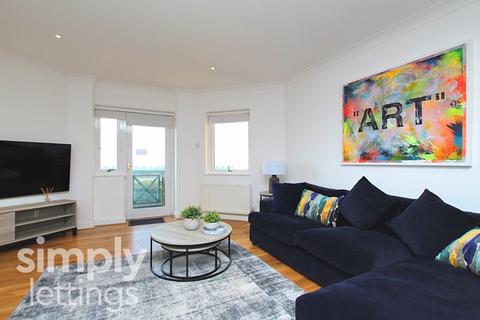 3 bedroom flat to rent, Kingsway, Hove